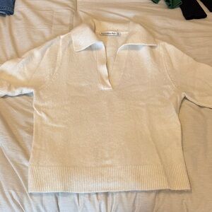 Abercrombie & Fitch Cream V-Neck Sweater